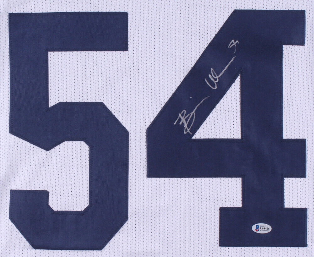 Brian Urlacher Signed Chicago Bears Jersey (Beckett Holo)  8xPro Bowl Linebacker