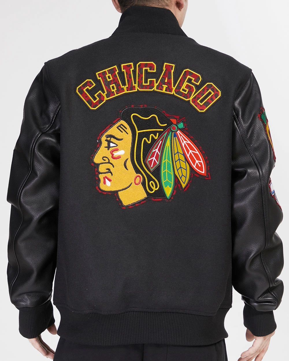 CHAMARRA UNIVERSITARIA NHL CHICAGO BLACKHAWKS ANIMAL PRINT