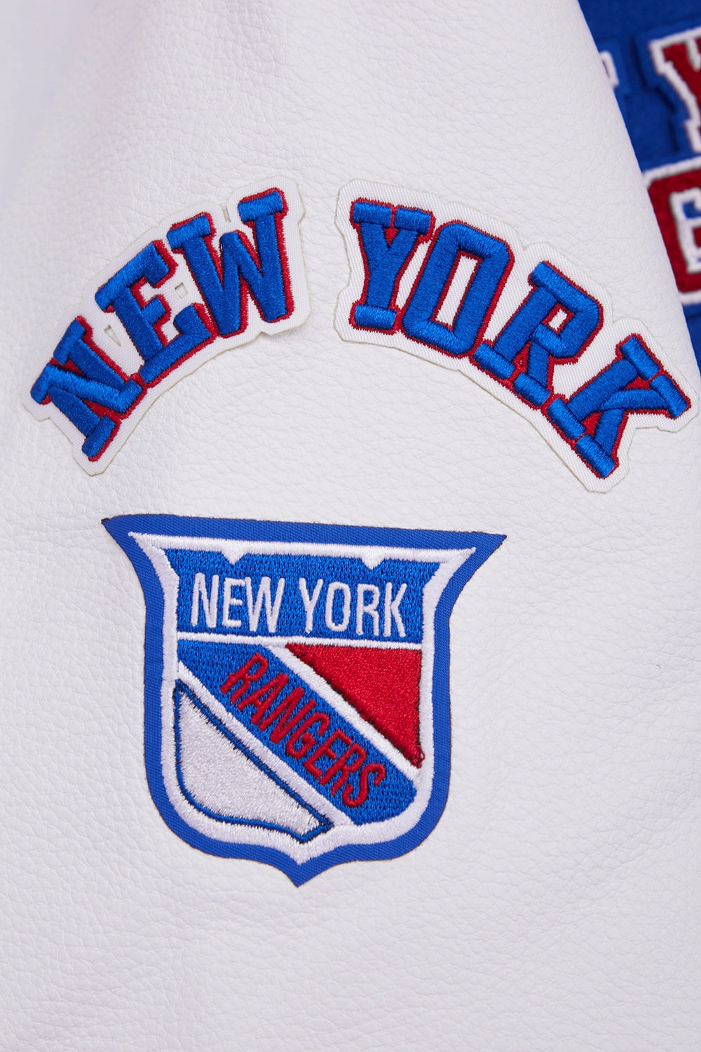 CHAMARRA UNIVERSITARIA NHL NEW YORK RANGERS RETRO CLASSICS PARA MUJER
