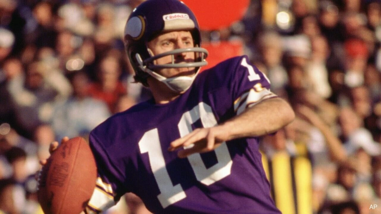 Fran Tarkenton Signed Minnesota Vikings Mini Helmet (Leaf COA) 9xPro Bowl Q.B