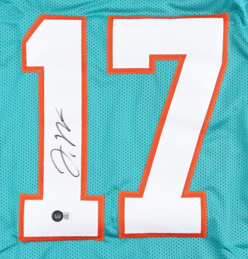 Jaylen Waddle Signed Miami Dolphins Jersey (Beckett) Ex-Alabama Wide Receiver