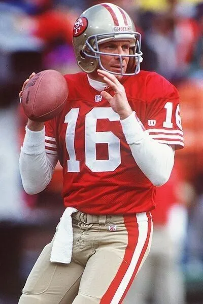 Joe Montana Signed San Francisco 49ers Jersey (GTSM Holo) 4x Super Bowl Champion