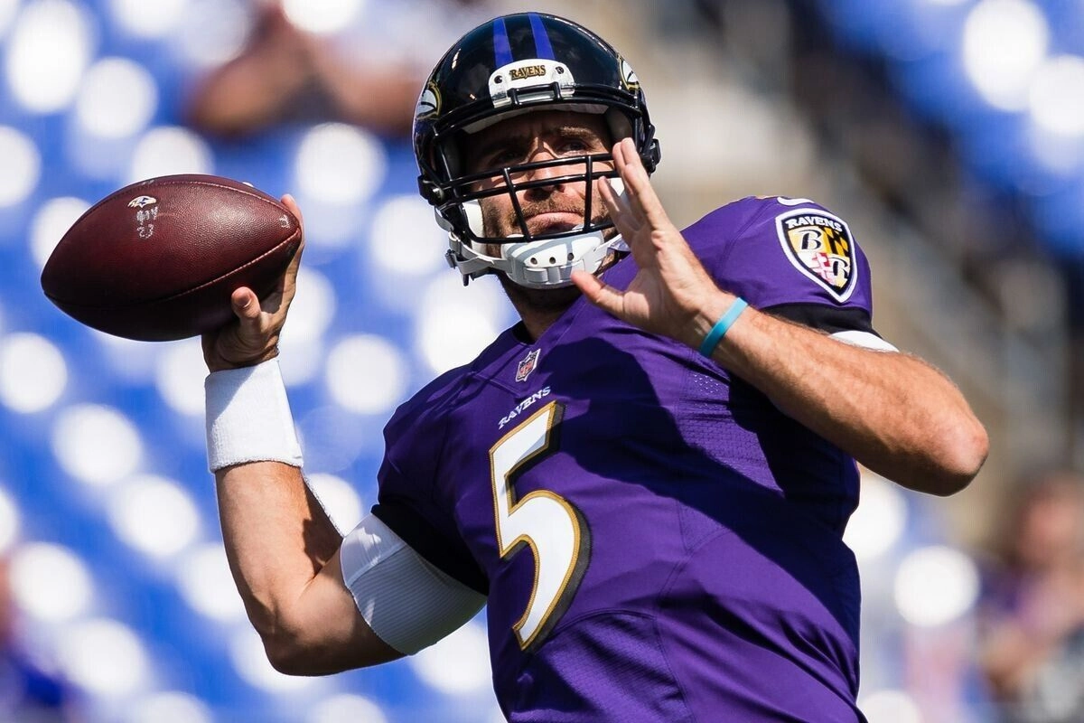 Joe Flacco Signed Baltimore Ravens Jersey (JSA COA) Super Bowl XLVII Champion