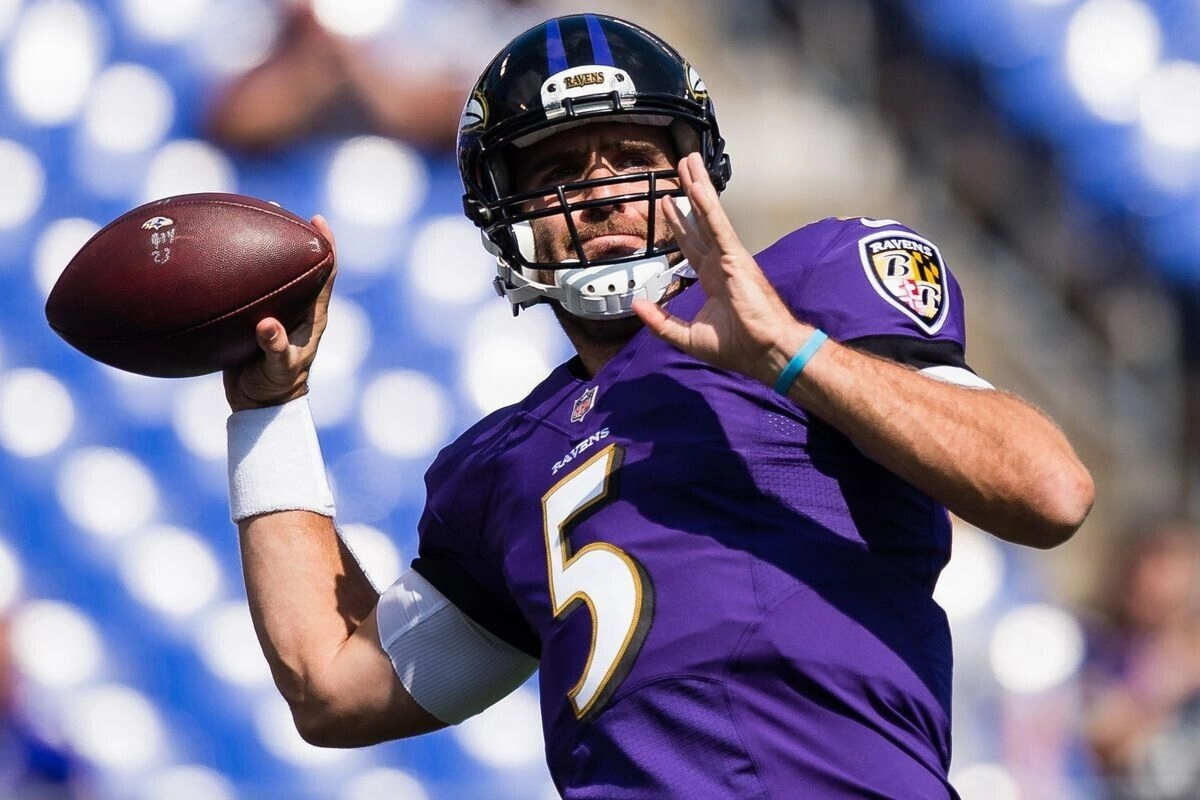 Joe Flacco Signed Baltimore Ravens Jersey (JSA COA) Super Bowl XLVII Champion