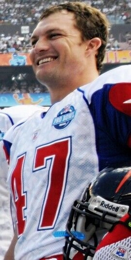 John Lynch Signed Denver Broncos Jersey (Beckett Hologram) 9xPro Bowl DB. H.O.F.