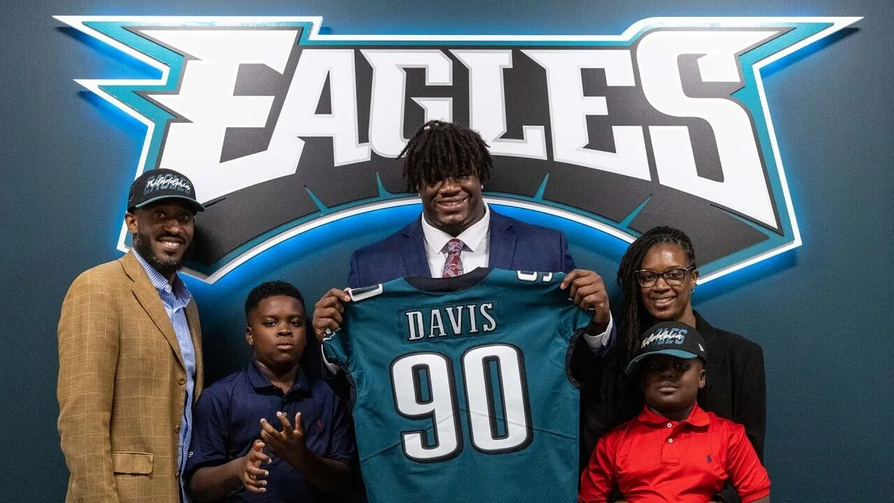 Jordan Davis Signed Philadelphia Eagles Jersey (JSA COA) 2022 1st Round Pick DT