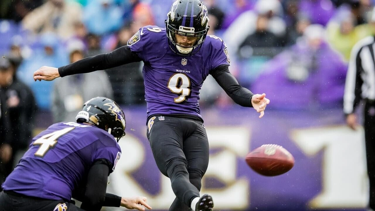 Justin Tucker Signed Baltimore Ravens Jersey (JSA COA)  3xPro Bowl Place Kicker