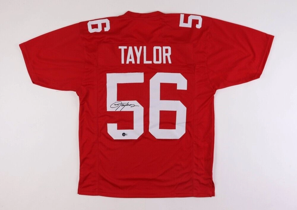 Lawrence Taylor Signed New York Giants Jersey (Beckett) 2Super Bowl Champion