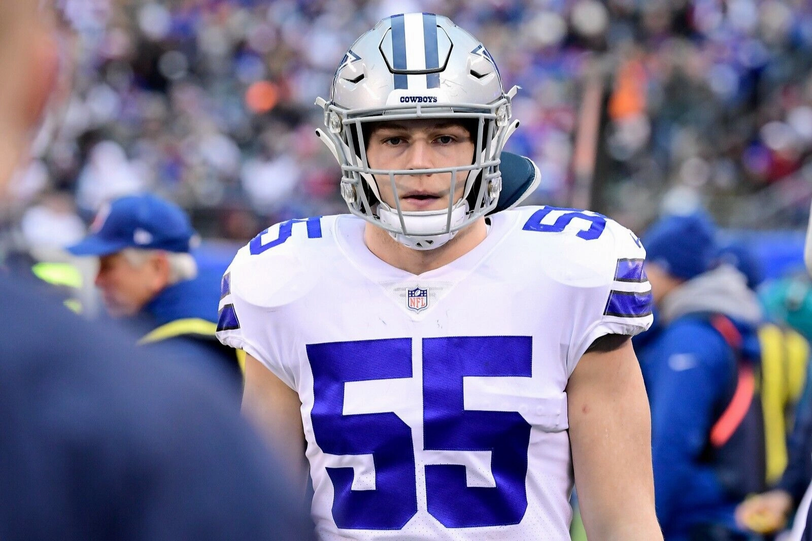 Leighton Vander Esch Signed Cowboys Jersey (JSA Holo)  Dallas 2018 #1 Draft Pk
