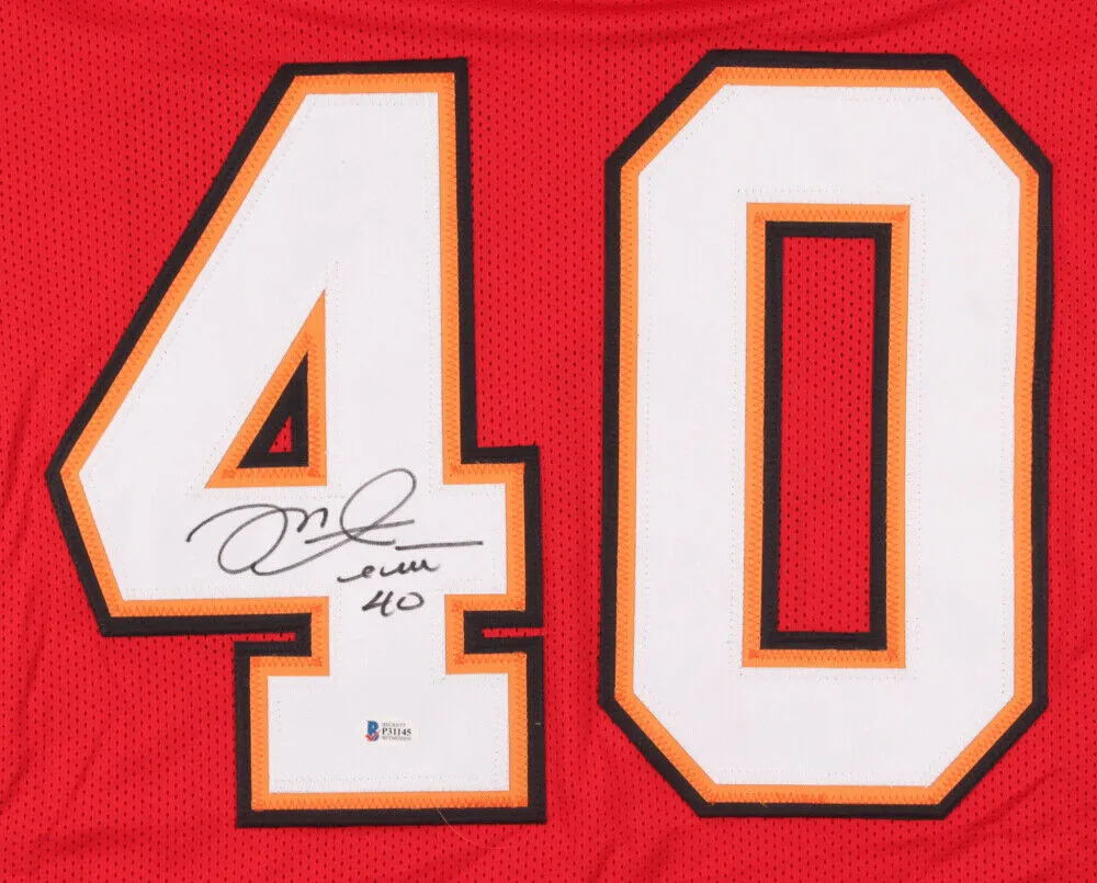 Mike Alstott Signed Tampa Bay Buccaneers Jersey (Beckett COA) 6Pro Bowl F.B.