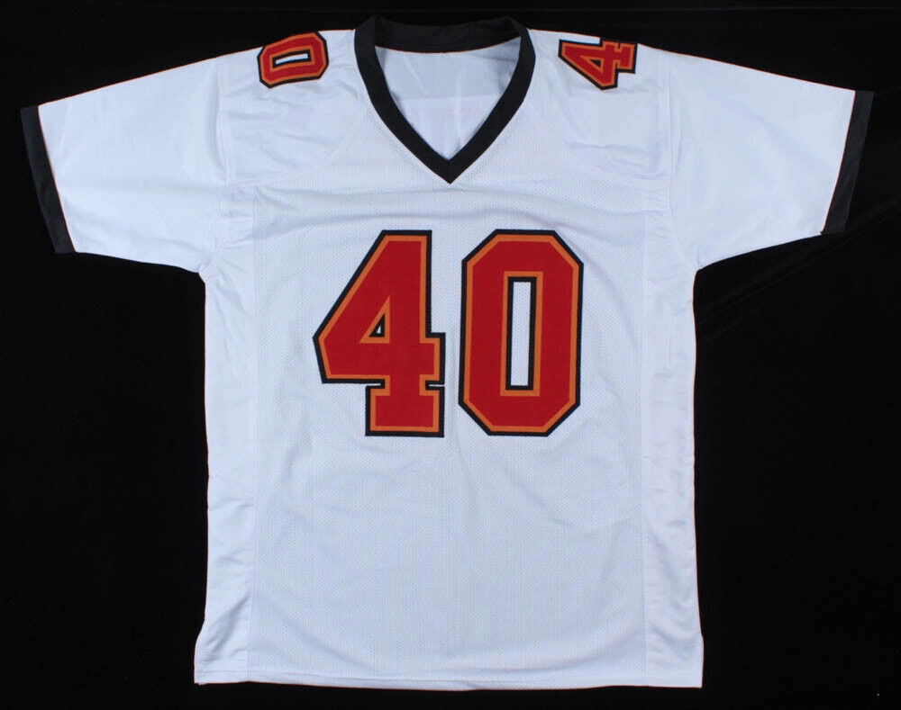 Mike Alstott Signed Tampa Bay Buccaneers Jersey (Beckett Holo) 6Pro Bowl F Back