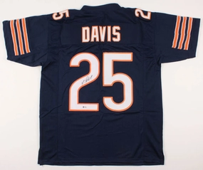 Mike Davis Signed Bears Jersey (Beckett COA) Chicago's 2019 Feature Back
