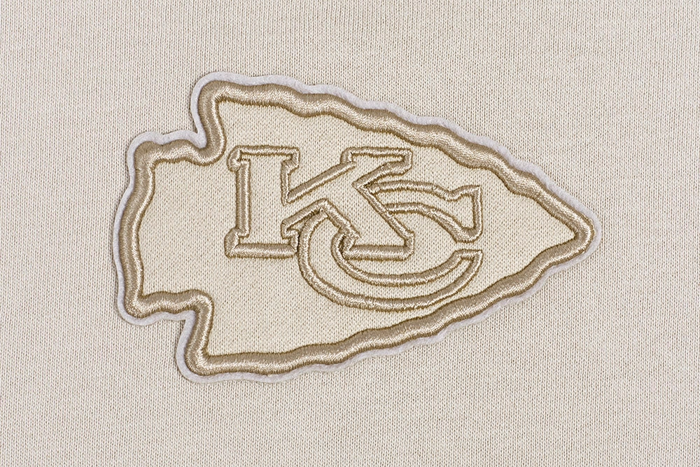 NFL KANSAS CITY CHIEFS NEUTRAL WOMEN'S CROPPED PULLOVER HOODIE (TAUPE)