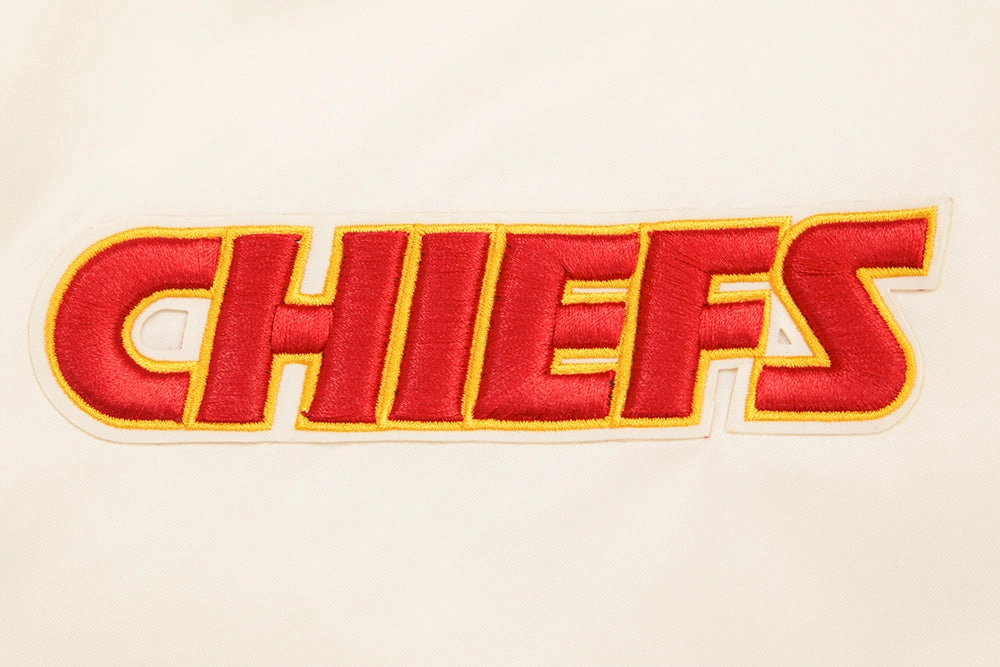 NFL KANSAS CITY CHIEFS RETRO CLASSIC MEN'S RIB SATIN JACKET (EGGSHELL/ RED)