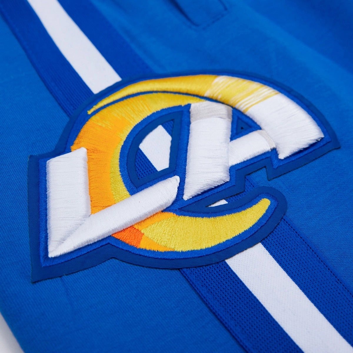 NFL LOS ANGELES RAMS CLASSIC CHENILLE MEN'S SHORT (ROYAL BLUE)