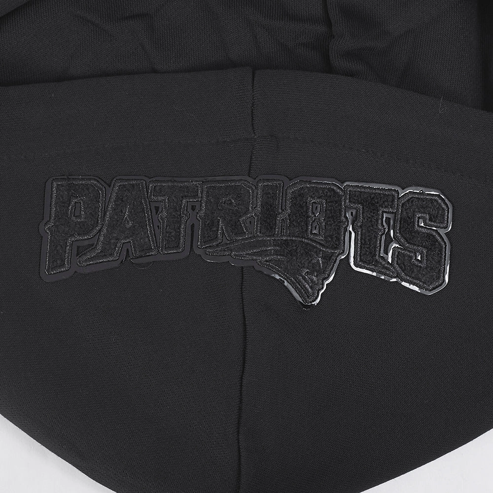 NFL NEW ENGLAND PATRIOTS TRIPLE BLACK WOMEN'S FLEECE PULLOVER HOODIE (TRIPLE BLACK WOMEN'S)