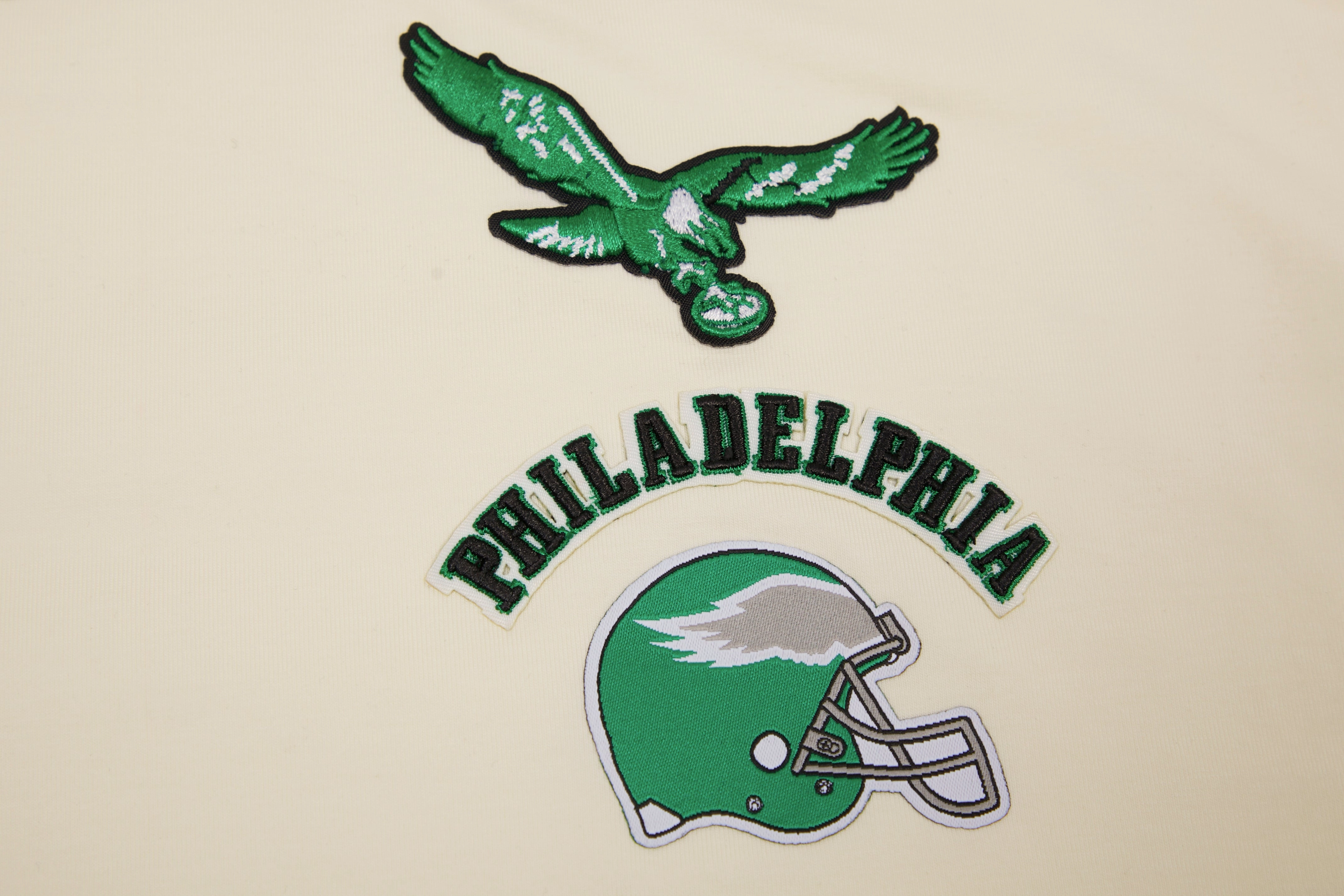 NFL PHILADELPHIA EAGLES RETRO CLASSIC WOMEN'S BOXY TEE (EGGSHELL)