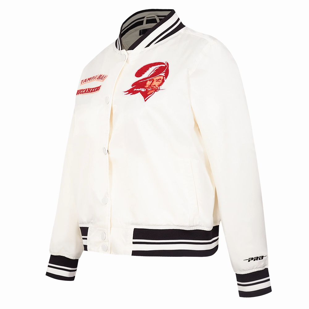 NFL TAMPA BAY BUCCANEERS RETRO CLASSIC WOMEN'S RIB SATIN JACKET (EGGSHELL/ BLACK)