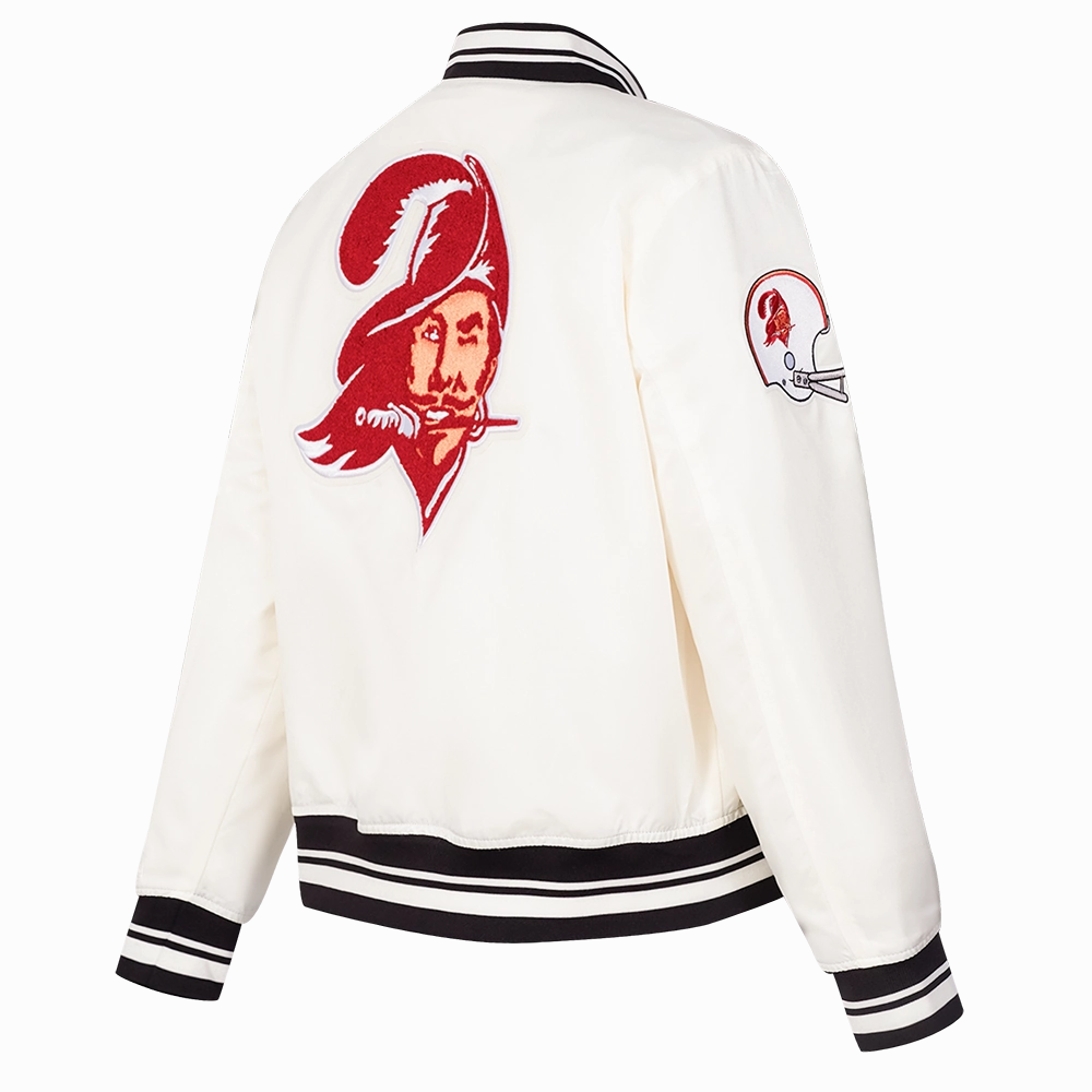 NFL TAMPA BAY BUCCANEERS RETRO CLASSIC WOMEN'S RIB SATIN JACKET (EGGSHELL/ BLACK)