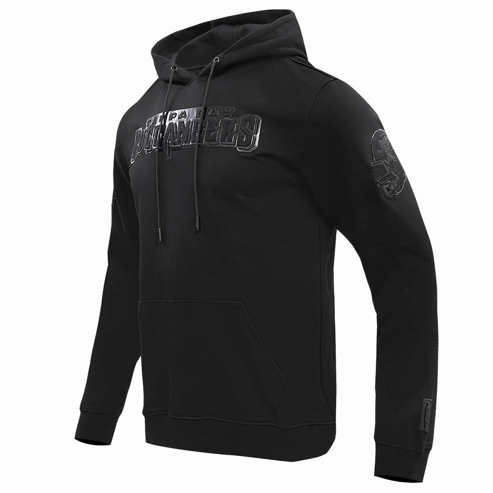 NFL TAMPA BAY BUCCANEERS TRIPLE BLACK MEN'S PULLOVER HOODIE (TRIPLE BLACK)