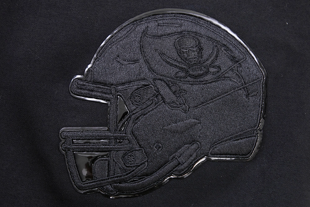 NFL TAMPA BAY BUCCANEERS TRIPLE BLACK MEN'S PULLOVER HOODIE (TRIPLE BLACK)