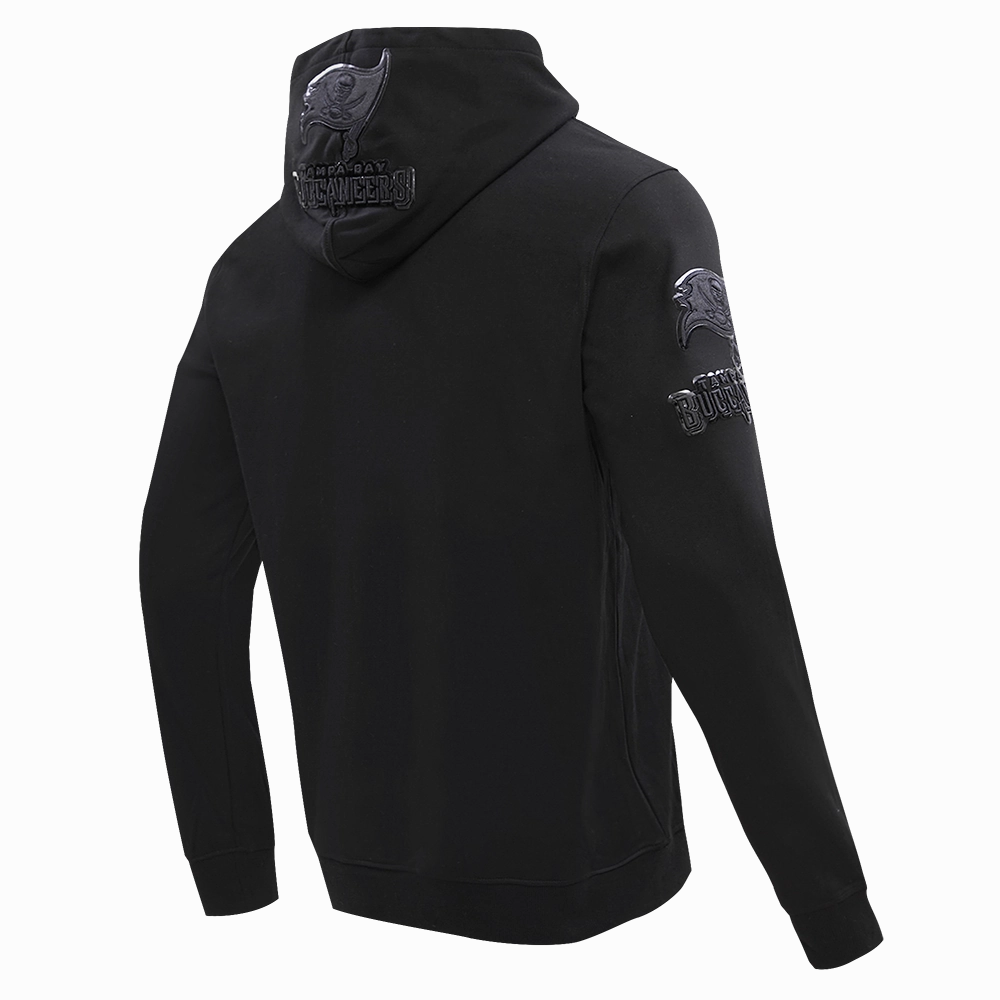 NFL TAMPA BAY BUCCANEERS TRIPLE BLACK MEN'S PULLOVER HOODIE (TRIPLE BLACK)
