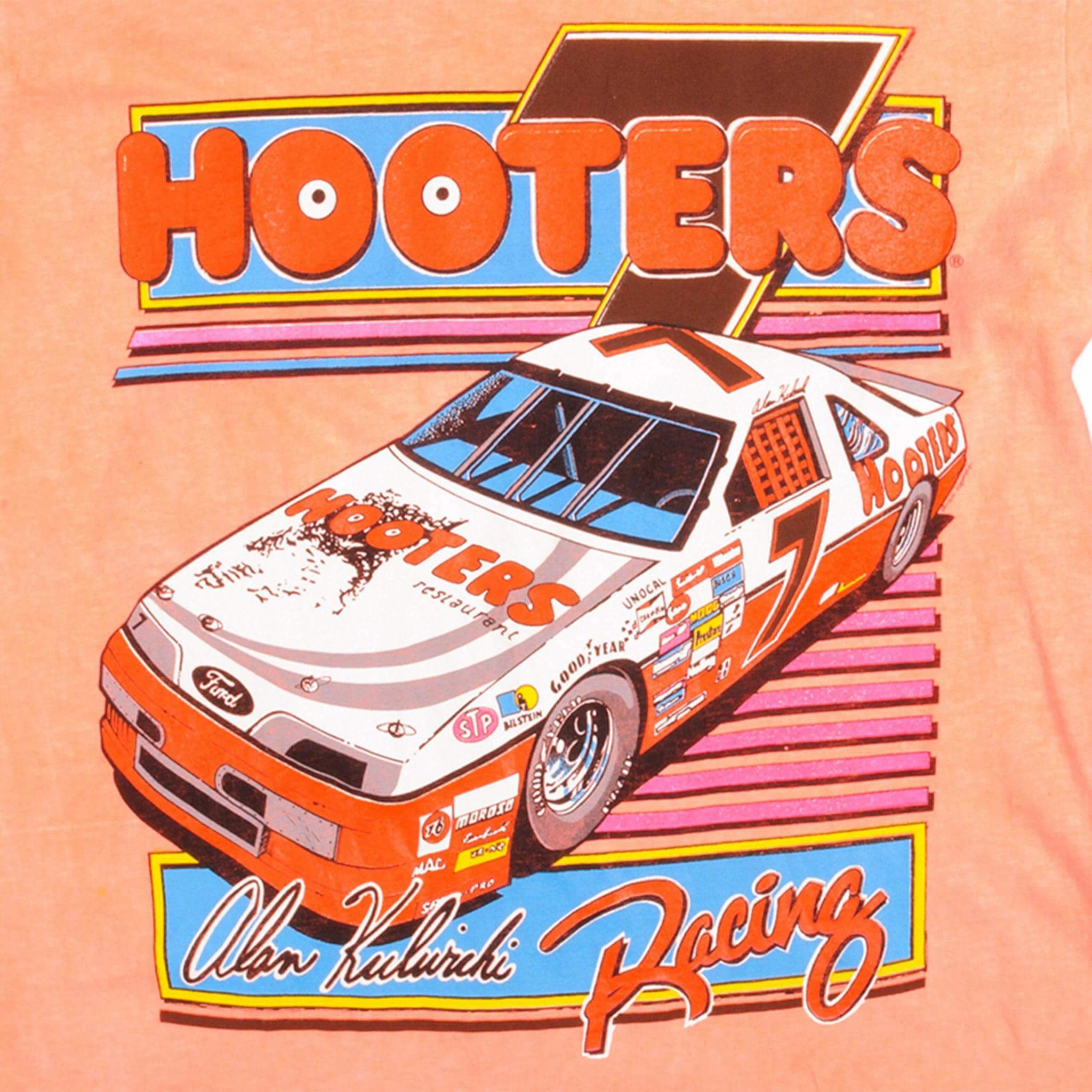VINTAGE NASCAR ALAN KULWICKI HOOTERS RACE TEAM TEE SHIRT 90S SIZE MEDIUM MADE IN USA