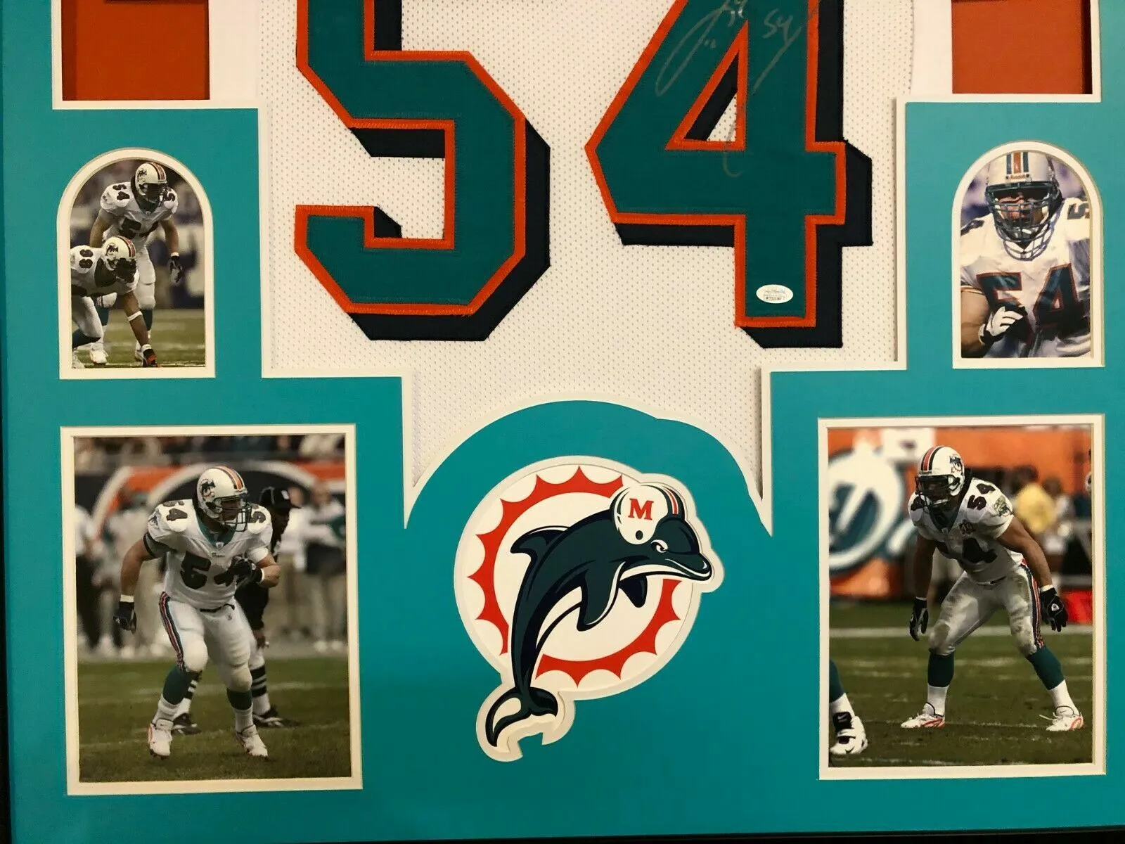 Zach Thomas Signed Miami Dolphins 35x43 Framed Jersey (JSA COA) 7xPro Bowl L.B.